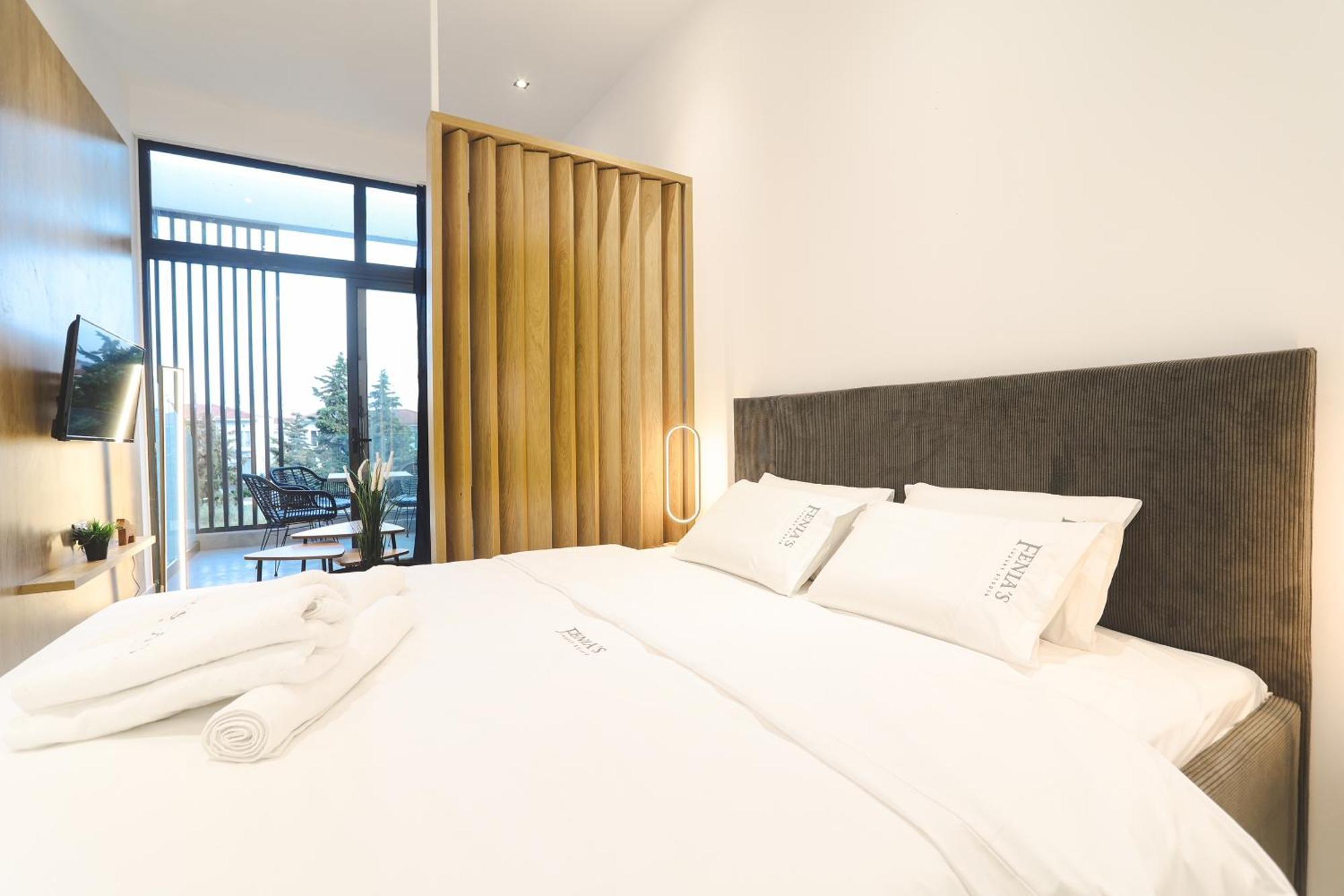 Fenias Luxury Studios Kallithea  Bagian luar foto